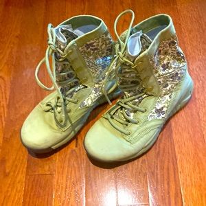Boots. Nike. Unique.